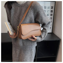 Simple Magnetic Buckle Shoulder Bag