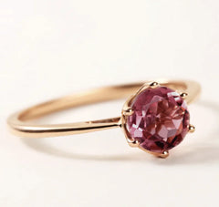 Pomegranate Red Six-Claw Gemstone Ring for Women